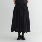 予約 SCALLOPED LACE GATHER SKIRT black サイズ1　6月