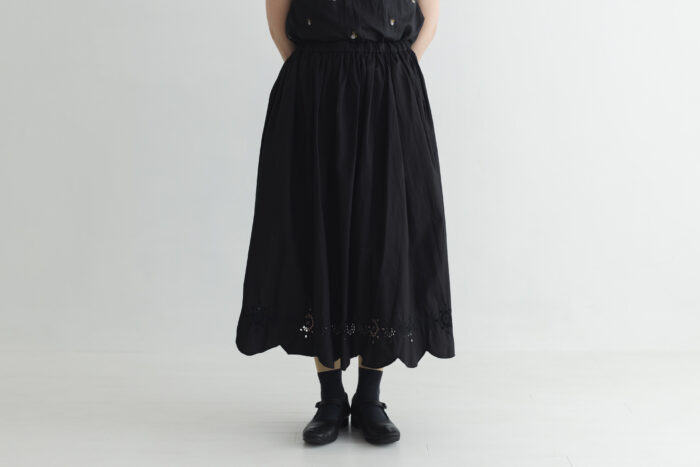 予約 SCALLOPED LACE GATHER SKIRT black サイズ1　6月 1