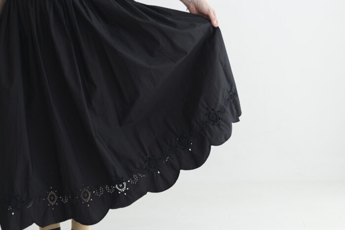 予約 SCALLOPED LACE GATHER SKIRT black サイズ1　6月 5