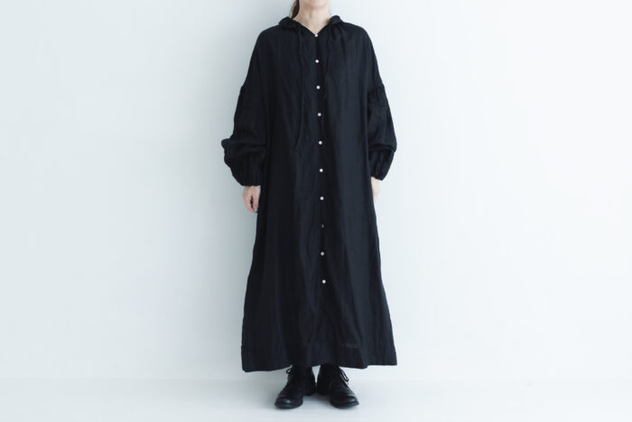 LINEN FRILL COLLAR DRESS black サイズ1　2月末〜3月初 1