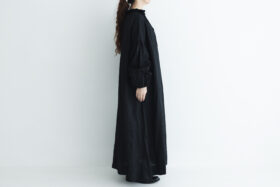 LINEN FRILL COLLAR DRESS black サイズ2　2月末〜3月初 2