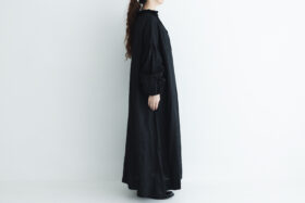 予約 LINEN FRILL COLLAR DRESS black サイズ2　2月末〜3月初 2
