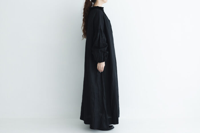 予約 LINEN FRILL COLLAR DRESS black サイズ2　2月末〜3月初 2