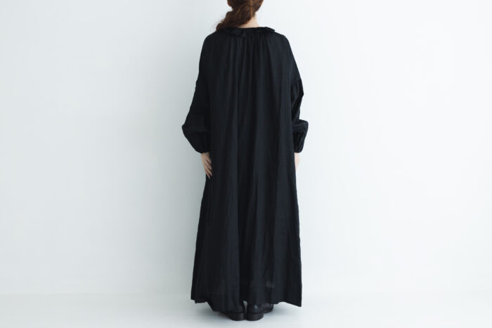 LINEN FRILL COLLAR DRESS black サイズ2　2月末〜3月初 3