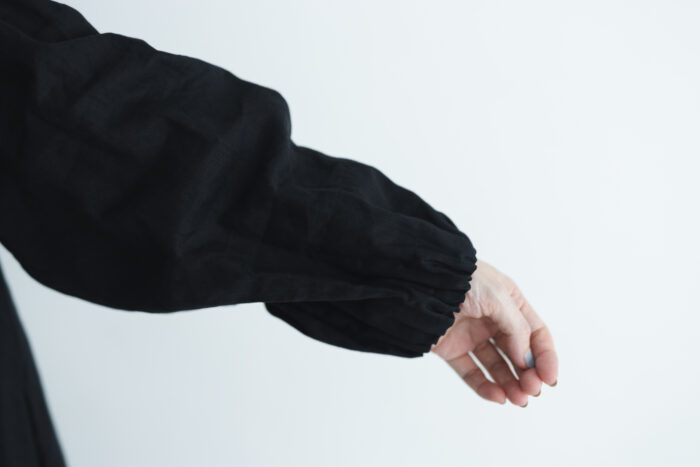 LINEN FRILL COLLAR DRESS black サイズ2　2月末〜3月初 4