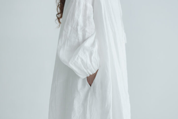 予約 LINEN FRILL COLLAR DRESS white サイズ2　2月末〜3月初 4