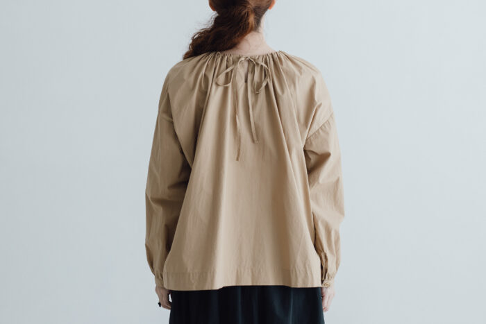 予約 LA 270 ANONYMOUS STRING SMOCK BLOUSE beige 2月初〜2月中 3