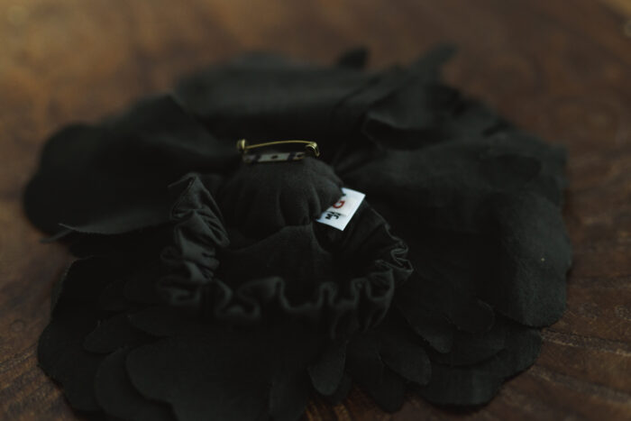 花嫁の刺繍 コサージュ black 3