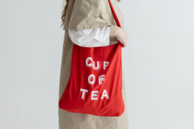 CUP OF TEA SHOULDER BAG red 1