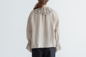 G966 ANTIQUE LACE FRILL BLOUSE greige 3