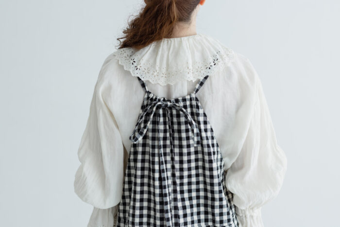 G963 GINGHAM TRAVAIL SALOPETTE ivory-black 4