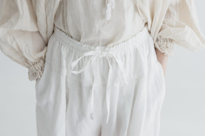 G960 ANTIQUE SCALLOPED LACE WIDE PANTS white 4