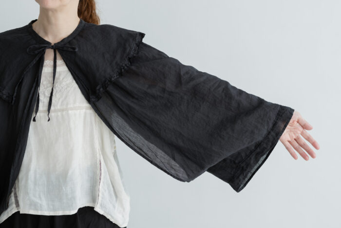 G972 ANTIQUE LACE BOLERO noir 4