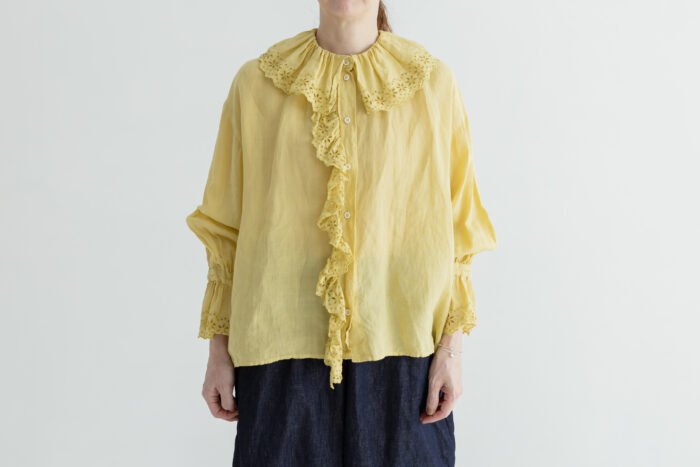 G966 ANTIQUE LACE FRILL BLOUSE antique yellow 1