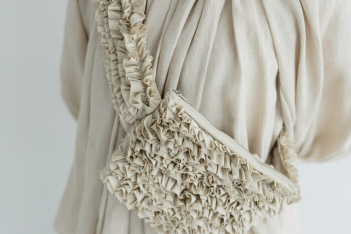 FRILL BODY BAG light Beige 3