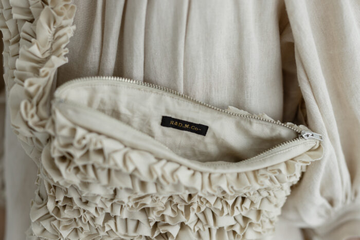 FRILL BODY BAG light Beige 4
