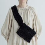 FRILL BODY BAG black
