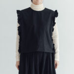 R245 CAMILLE FRILLY GILET noir