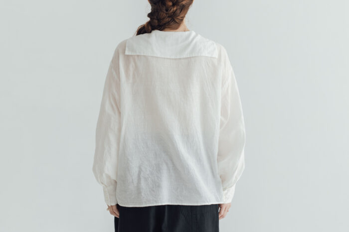 R239 MANY BUTTONS BLOUSE white 3