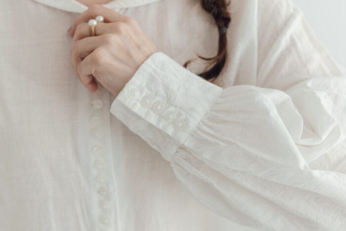 R239 MANY BUTTONS BLOUSE white 4