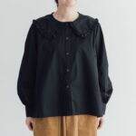 R262 FRILLY COLLAR BLOUSE black