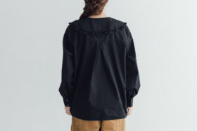 R262 FRILLY COLLAR BLOUSE black 3