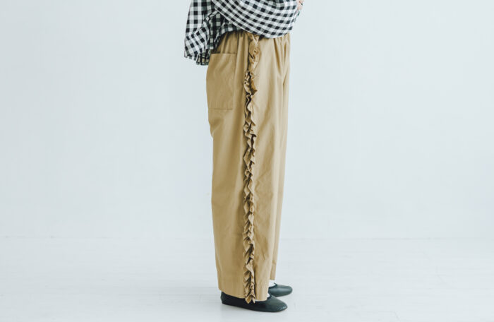 予約 G1025 VIVIENNE PANTS mat beige 6月中〜6月末 2