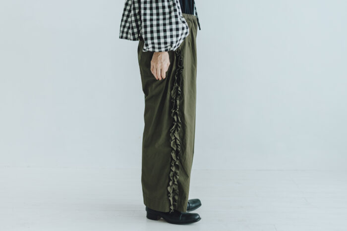 予約 G1025 VIVIENNE PANTS mat khaki  6月中〜6月末 2
