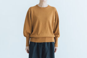 G1034 GATHER SLEEVE KNIT PULL OVER camel 1
