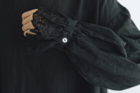 G1022 ANTIQUE LACE SLEEVE ATELIER ONE PIECE noir 4