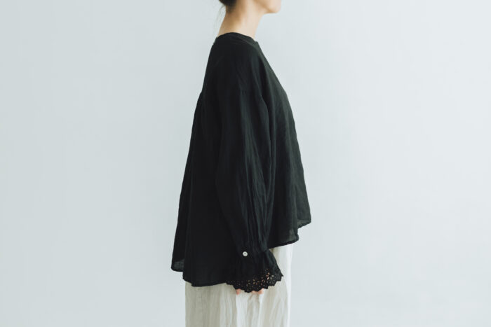 G1024 ANTIQUE LACE SLEEVE ATELIER BLOUSE noir 8 2