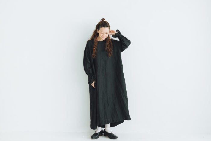 G1022 ANTIQUE LACE SLEEVE ATELIER ONE PIECE noir 5