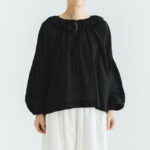 G1045 ANTIQUE PIERROT COLLAR BLOUSE black