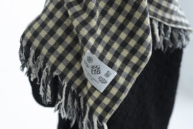 CHECK BLANKET  cream×black 3