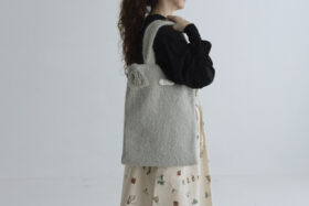 ALPACA SHAGGY TASSEL BAG fog 2