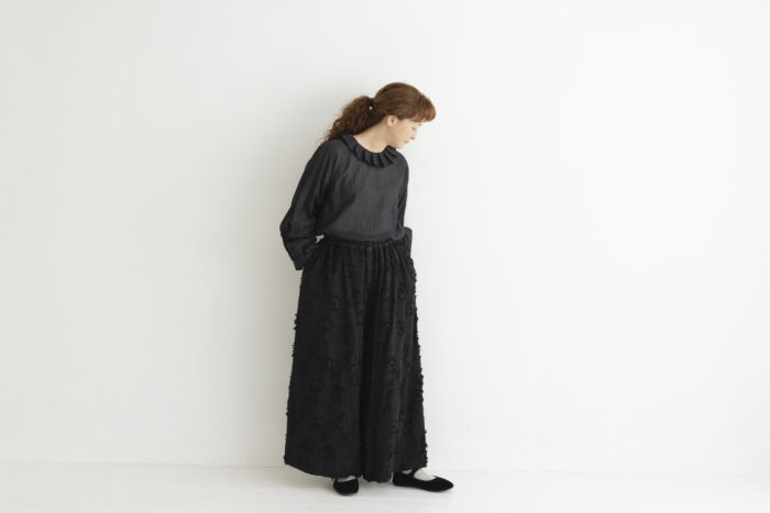花びらの舞 tucked collar blouse 5