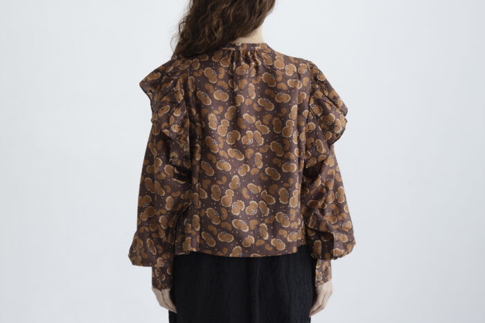 Ruffle Short Blouse brown 3