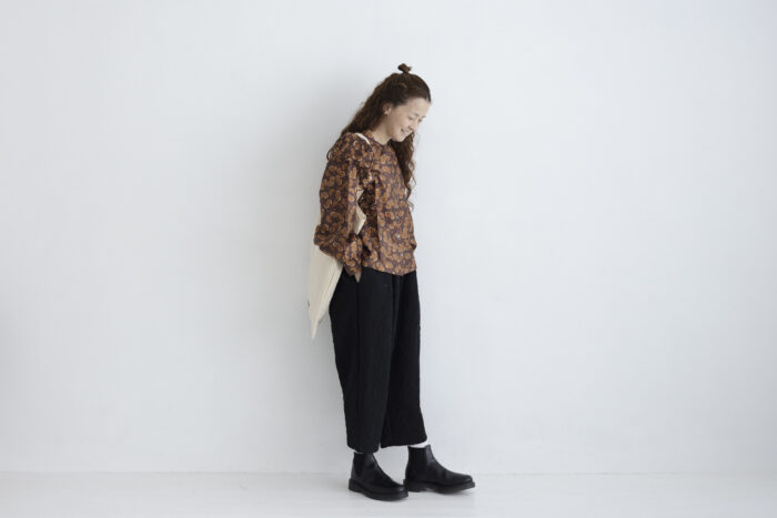 Ruffle Short Blouse brown 5