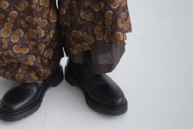 Embroidery Tuck Pants brown 5