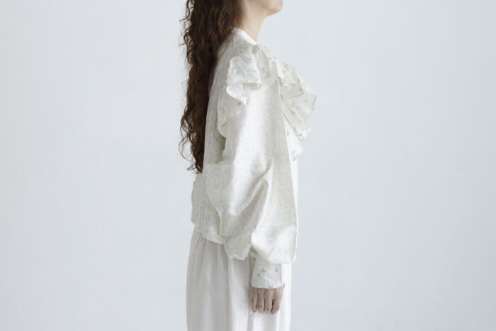 Ruffle Short Blouse white 2