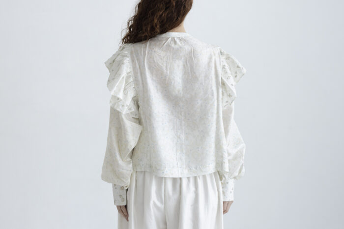 Ruffle Short Blouse white 3