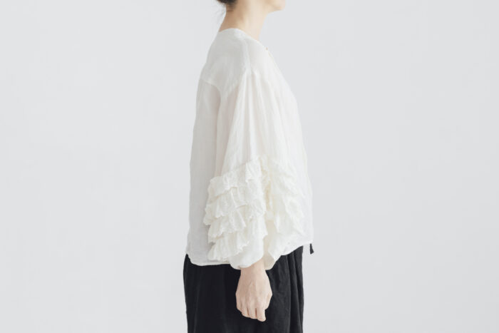 予約 G1077 ANTIQUE LACE FRILL SLEEVE BLOUSE antique white 6月末〜7月初 2