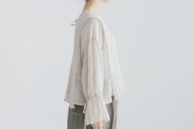 予約 G1075 CURIOUS 2WAY BLOUSE grayish white 6月中〜6月末 2