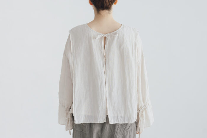 予約 G1075 CURIOUS 2WAY BLOUSE grayish white 6月中〜6月末 3