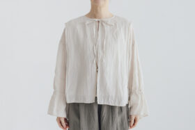 予約 G1075 CURIOUS 2WAY BLOUSE grayish white 6月中〜6月末 4