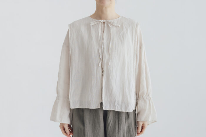 予約 G1075 CURIOUS 2WAY BLOUSE grayish white 6月中〜6月末 4
