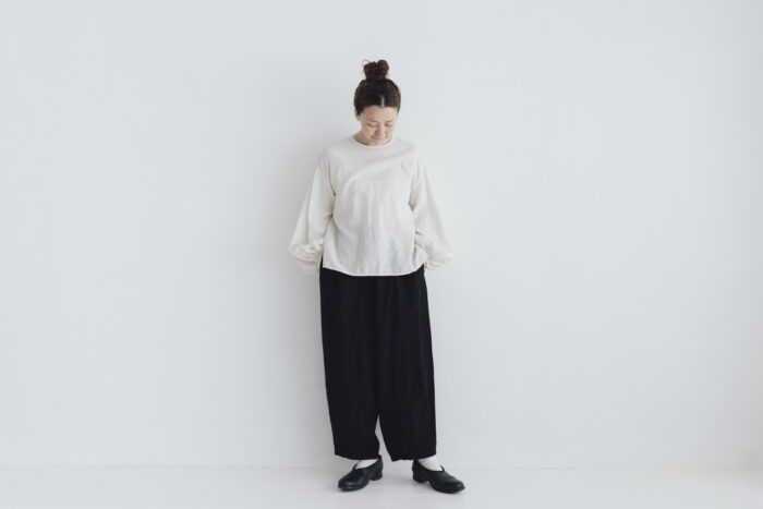 予約 G1090 ANTIQUE ROSE JACQUARD MODERNIST BLOUSE antiquw white 8月中〜8月末 6
