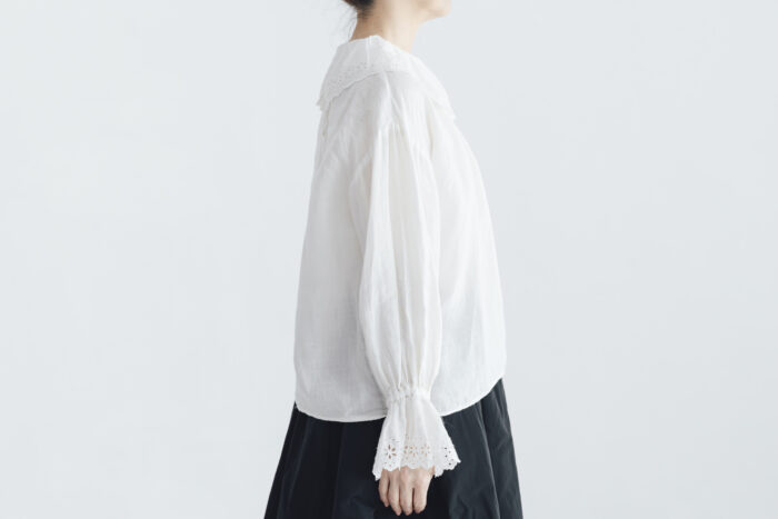予約 G1071 ANTIQUE LACE FRILL 2WAY BLOUSE antique white 6月中〜6月末 2