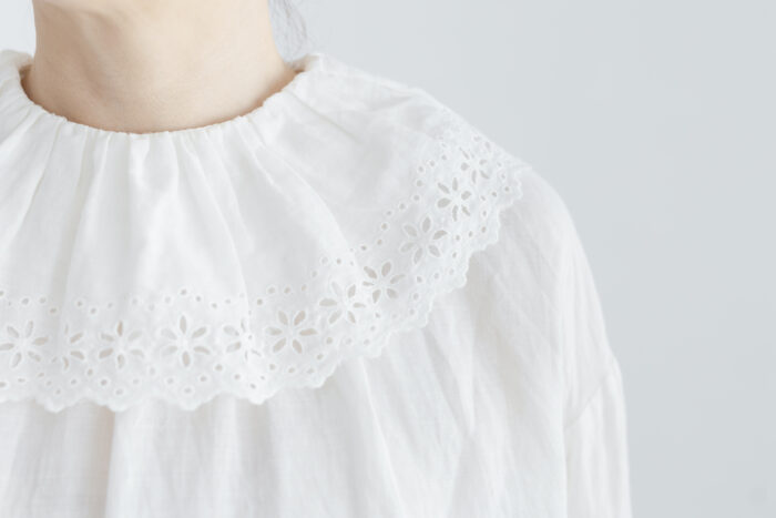 予約 G1071 ANTIQUE LACE FRILL 2WAY BLOUSE antique white 6月中〜6月末 4