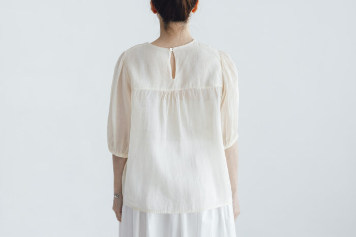 予約 G1081 GATHER SLEEVE MODERNIST BLOUSE milk 7月初〜7月中 3